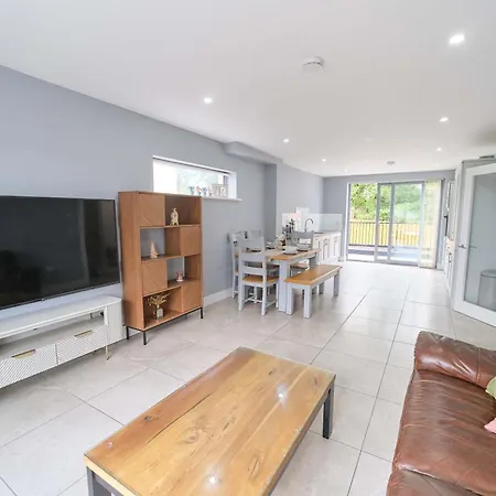 Ferienhaus 3 Bedroom Duplex By Travel Lets Short Term Agency