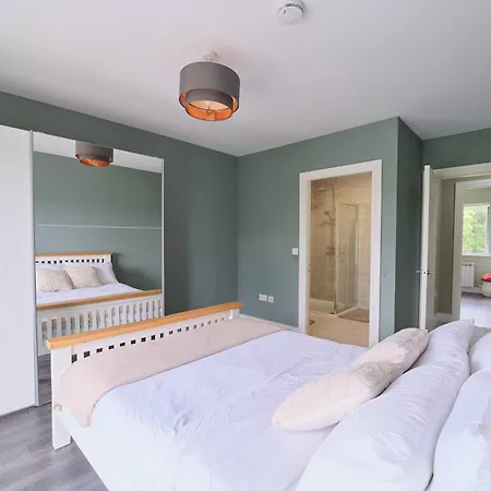 Ferienhaus 3 Bedroom Duplex By Travel Lets Short Term Agency