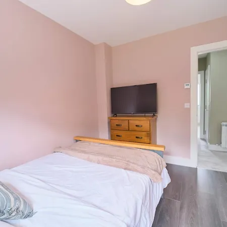 Ferienhaus 3 Bedroom Duplex By Travel Lets Short Term Agency